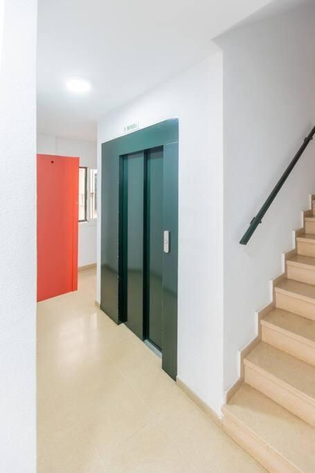 Downtown Flat With 46 Sqm Private Rooftop Terrace Malaga Luaran gambar